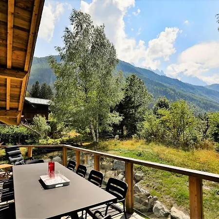 Domek alpejski Black Squirrel Chalet